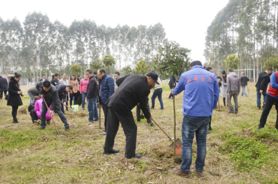 大地回春 植树造林 pg电子游戏试玩电力集团积极加入园区植树运动